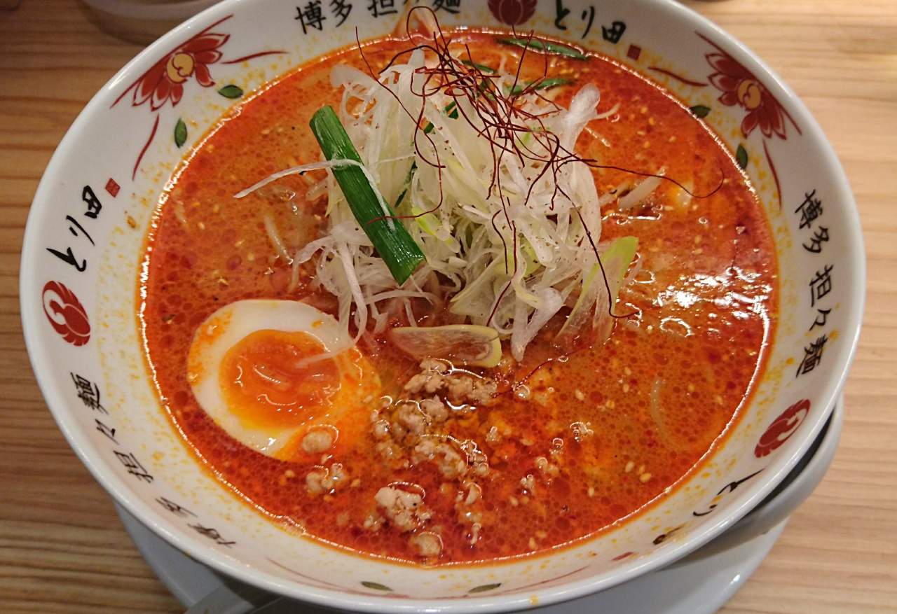 担々麺 とり田 博多水炊きの名店が手掛ける至高の一杯 天神parco 五つ星の物語